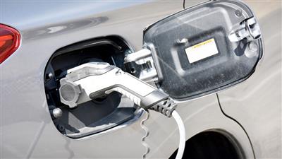 شارژ موتور برقی میتسوبیشی اوتلندر PHEV